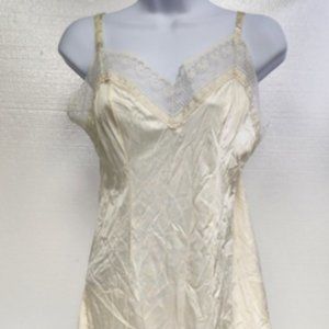 Vintage Sears Slip Dress Womens Full Length 36 Beige Tan Cream Lace Trim Chemise